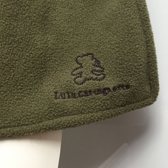 Lulu Castagnette Fleece Scarf - Picture 2 of 3